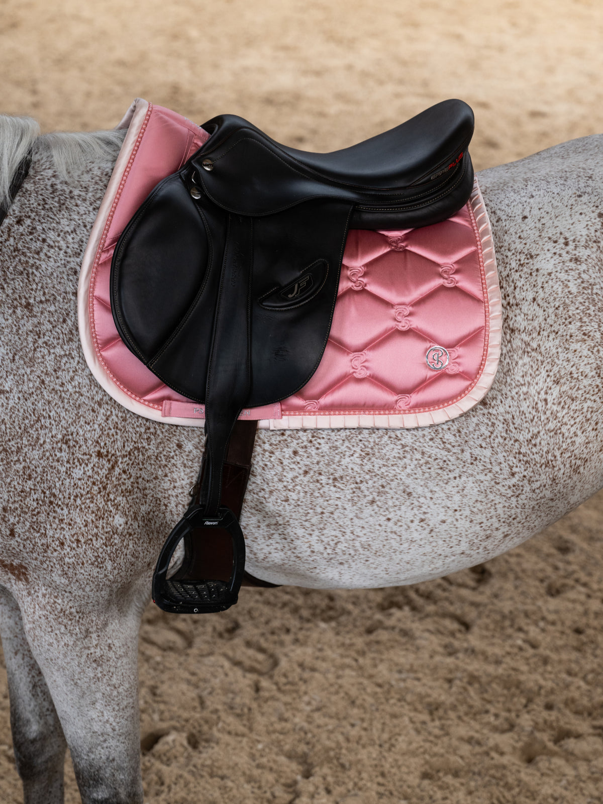 Saddle Pad Jump Ruffle Pearl - Vintage Pink