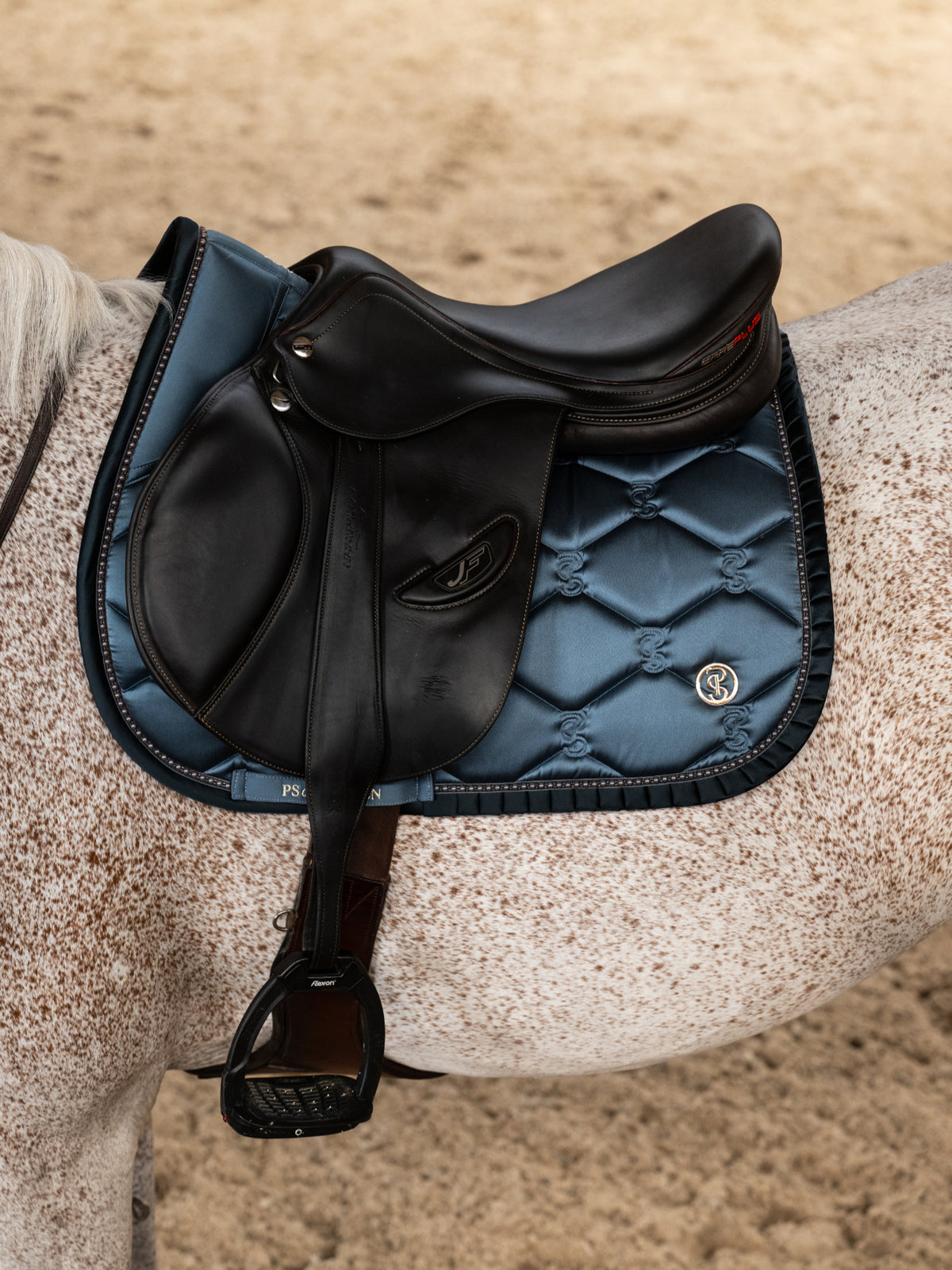 Saddle Pad Jump Ruffle Pearl - Shadow Blue