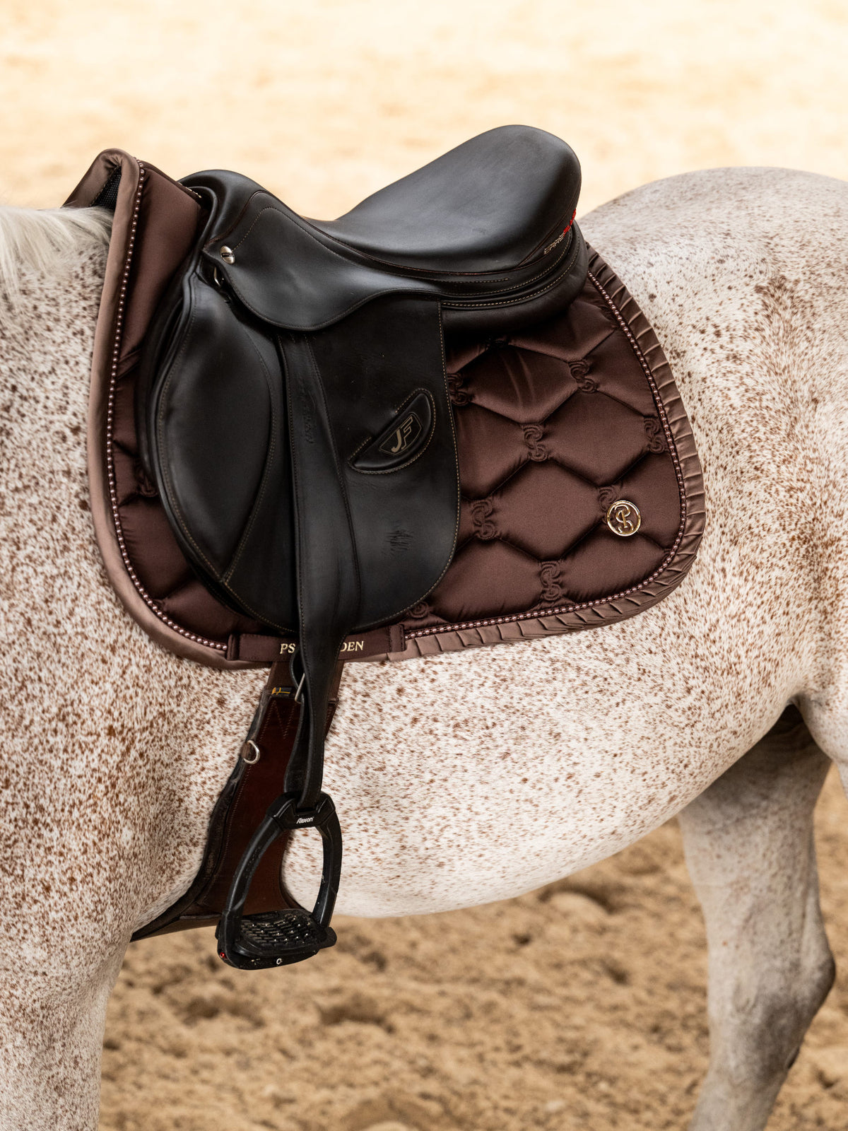 Saddle Pad Jump Ruffle Pearl - Earth Brown