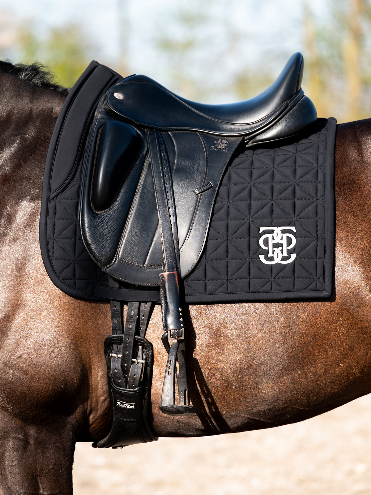 Diamond Quilt Dressage Saddle Pad Black