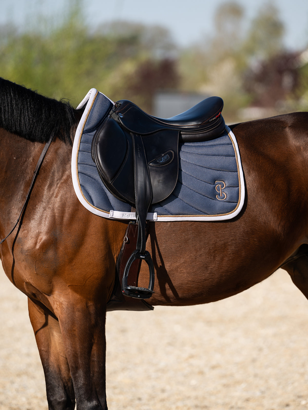 Airflow Mesh Jump Saddle Pad - Navy