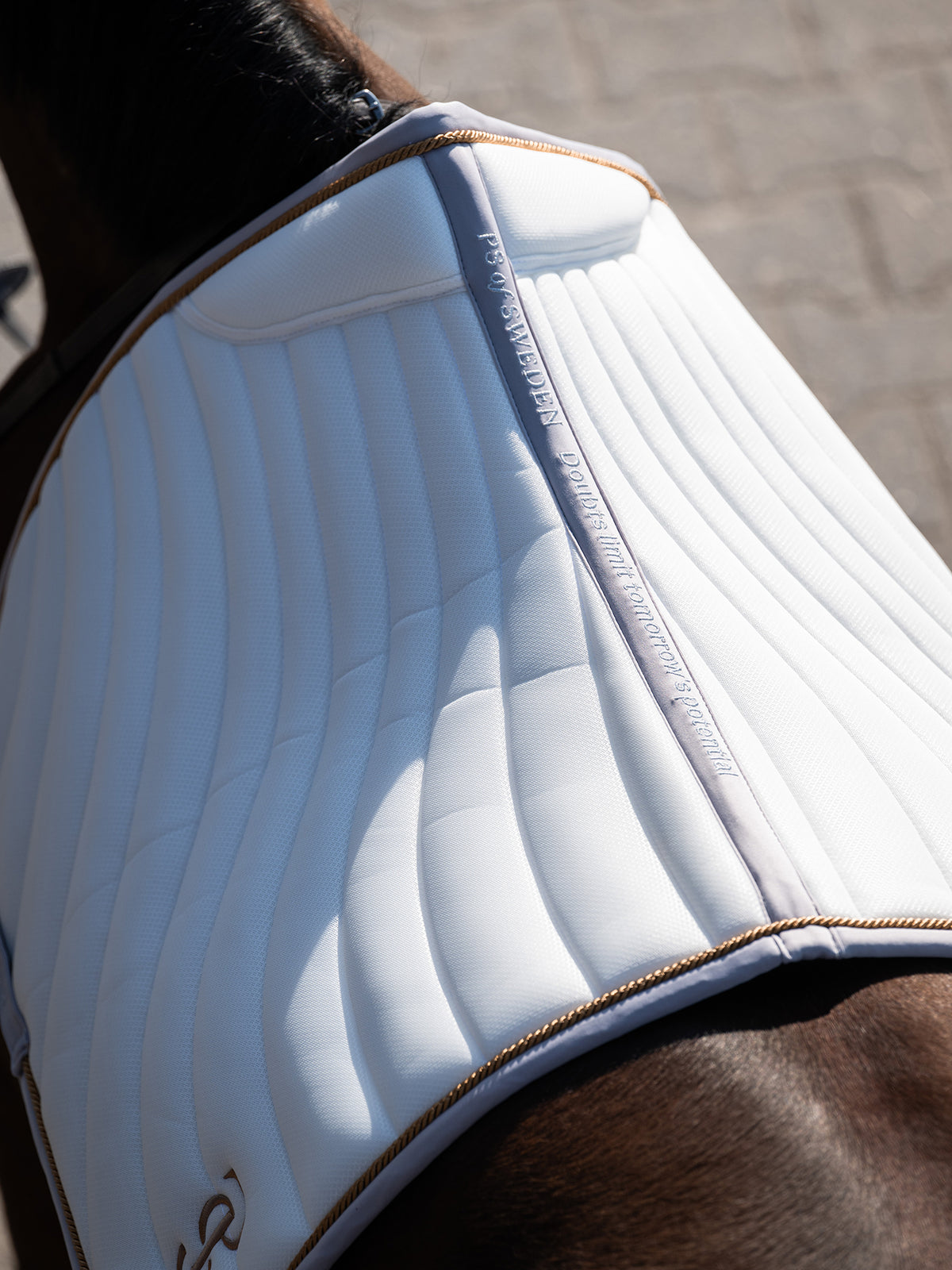 Airflow Mesh Jump Saddle Pad White