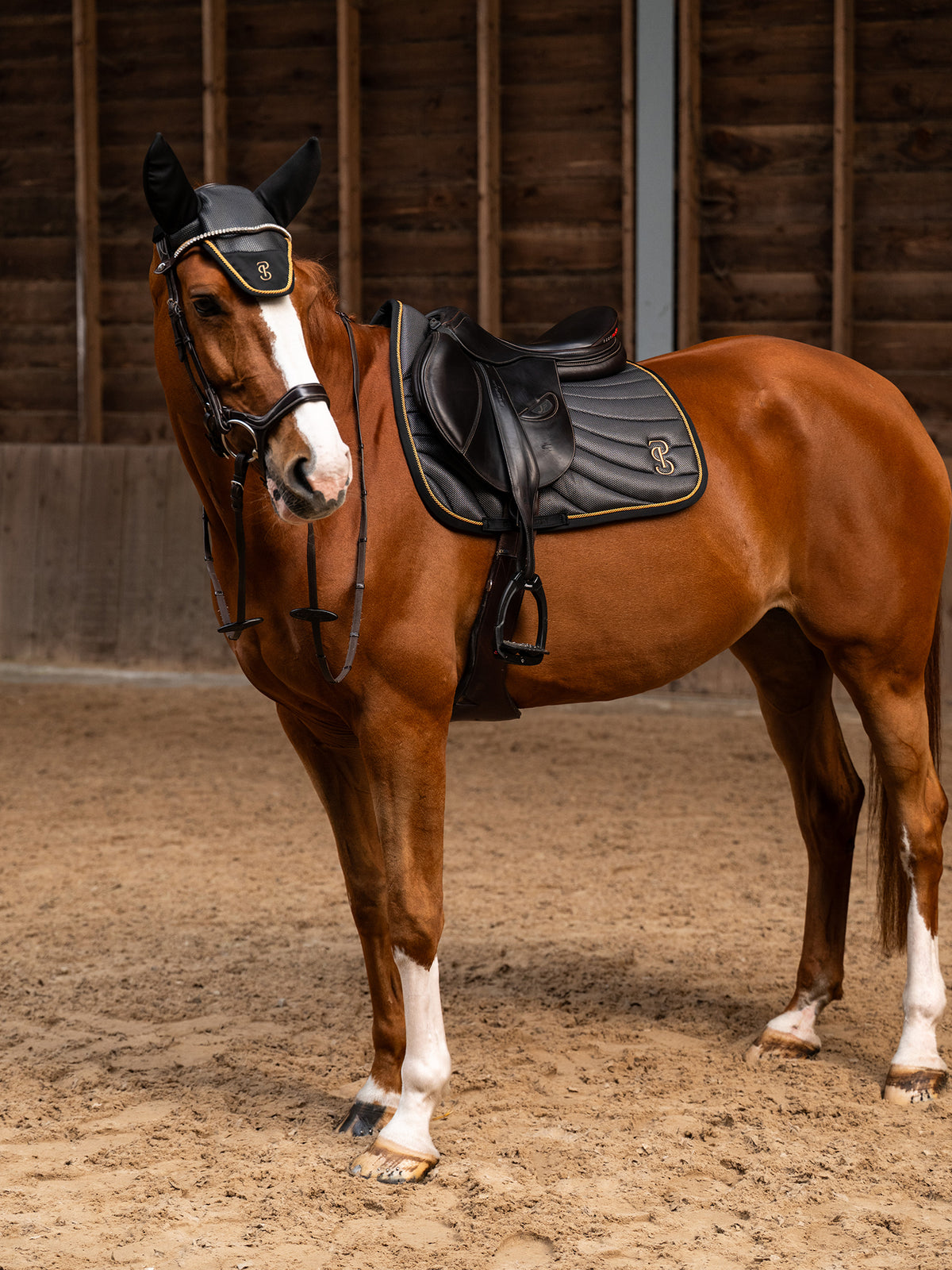 Airflow Mesh Jump Saddle Pad Black