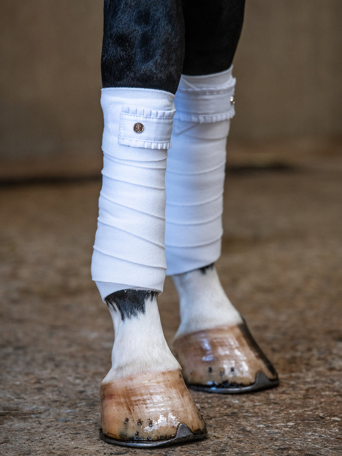 Polos Ruffle - White