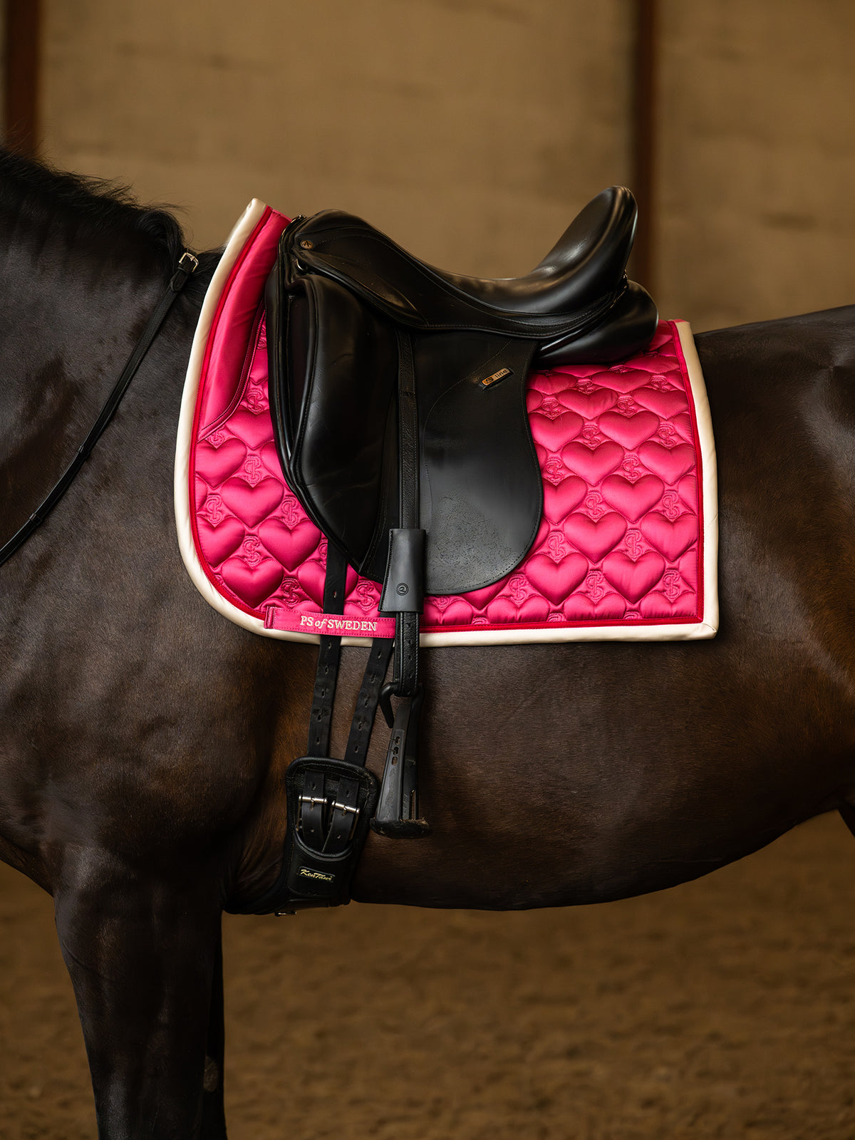 Saddle Pad Heart Dressage Thrill Pink