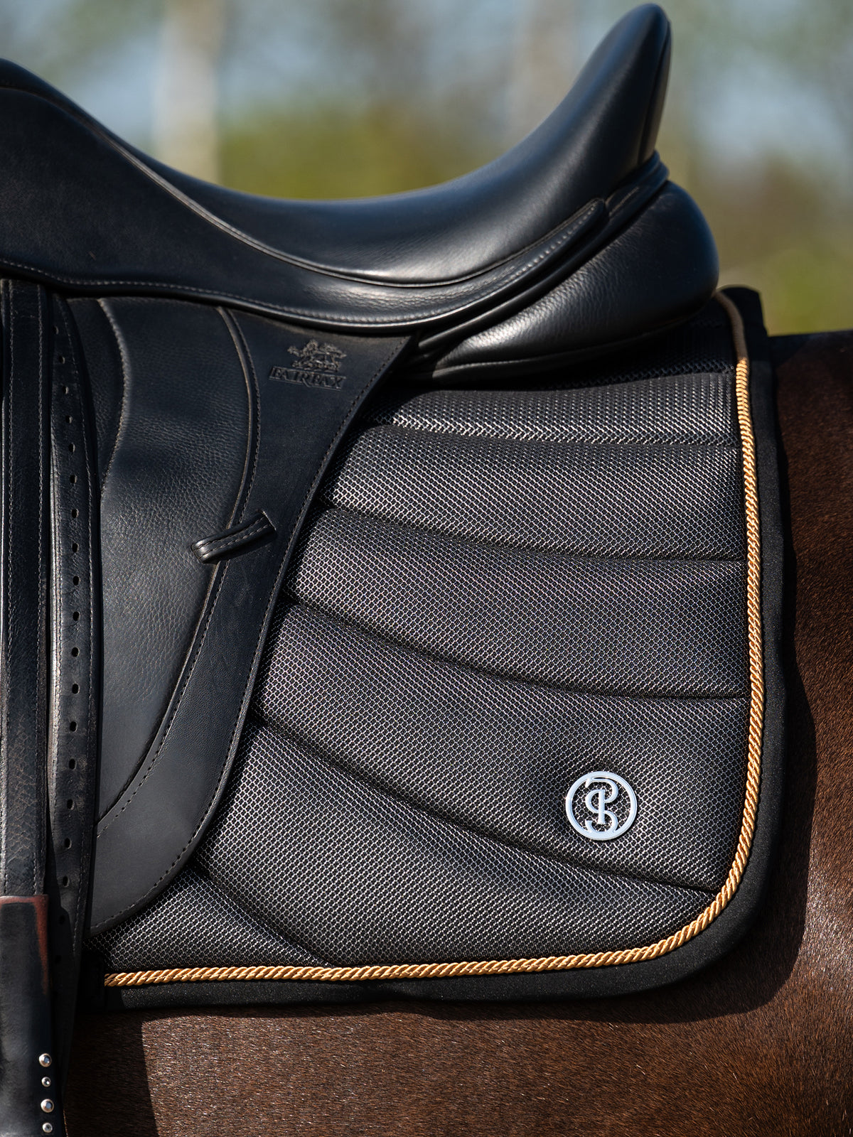 Airflow Mesh Dressage Saddle Pad Black